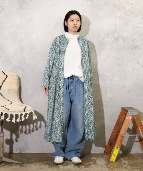 HARVESTY（ハーベスティ）の「HARVESTY / ハーベスティー FLORAL PRINTED LAWN ATELIER ROBE (A42502) 花柄ローン アトリエローブ シャツワンピース（ワンピース・レディース・ブルー/レッド・1/2）」の17枚目の写真