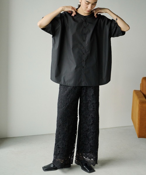 Libra Cue（リブラ キュー）の「バンドカラーラウンドヘムシャツ（シャツ/ブラウス・レディース・ブルー/ブラック/ネイビー/ホワイト/ドット・FREE）」の10枚目の写真