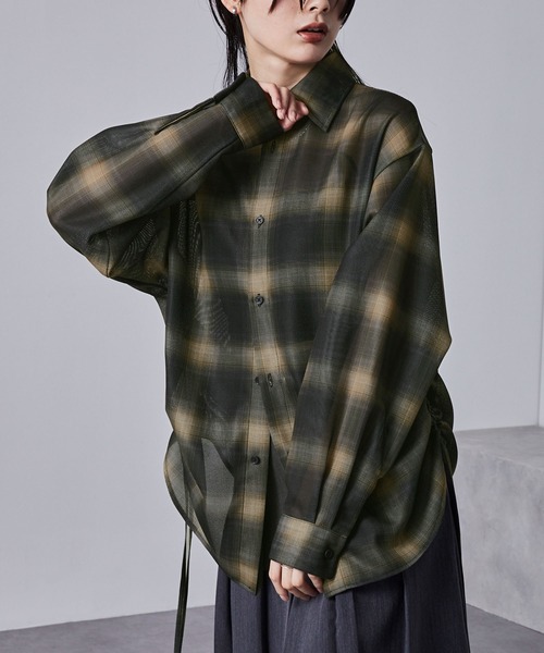 nui nullu(ヌイヌル)の「【nui nullu】サイドシャーリングオーバーサイズシアーチェックシャツ(シャツ/ブラウス・レディース・イエロー/レッド/ブラック・FREE)」の12枚目の写真