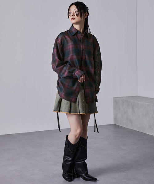 nui nullu(ヌイヌル)の「【nui nullu】サイドシャーリングオーバーサイズシアーチェックシャツ(シャツ/ブラウス・レディース・イエロー/レッド/ブラック・FREE)」の8枚目の写真