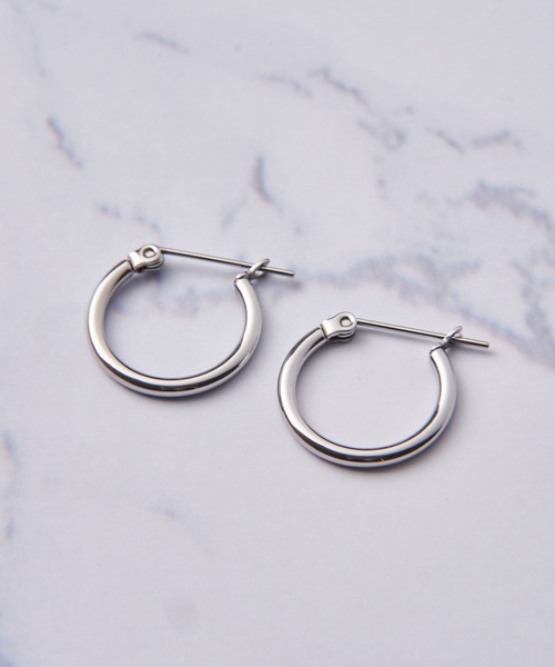 TETE HOMME(テットオム)の「14mmペア フープピアス(ピアス(両耳用)・レディース・ゴールド/ブラック/シルバー・FREE)」の2枚目の写真