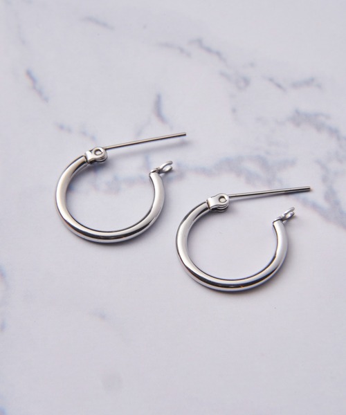 TETE HOMME(テットオム)の「14mmペア フープピアス(ピアス(両耳用)・レディース・ゴールド/ブラック/シルバー・FREE)」の8枚目の写真