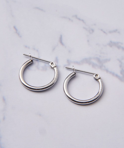 TETE HOMME(テットオム)の「14mmペア フープピアス(ピアス(両耳用)・レディース・ゴールド/ブラック/シルバー・FREE)」の9枚目の写真