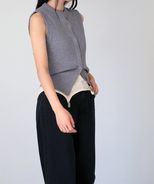 AKTE(アクテ)の「ボタンフライニットベスト(ベスト・レディース・グレー/ピンク・FREE)」の13枚目の写真