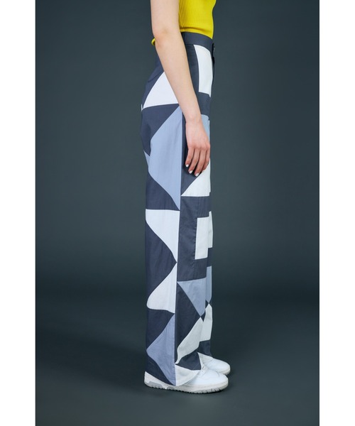 nagonstans（ナゴンスタンス）の「Pach work ワイドパンツ（その他パンツ・レディース・グレー/ブルー・SMALL/MEDIUM）」の6枚目の写真