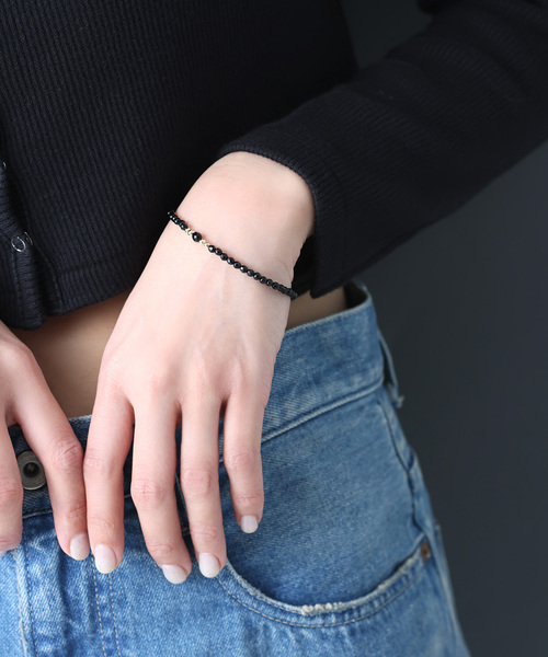 Lilas（リラ）の「ゴールドビーズ4Pオニキスブレスレット K10（ブレスレット・レディース・ゴールド・FREE）」の3枚目の写真