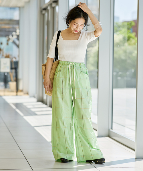 IENA LA BOUCLE（イエナラブークル）の「IENA LA BOUCLE リブスクエアネックカットソー（Tシャツ/カットソー・レディース・ホワイト/ブラック・FREE）」の4枚目の写真
