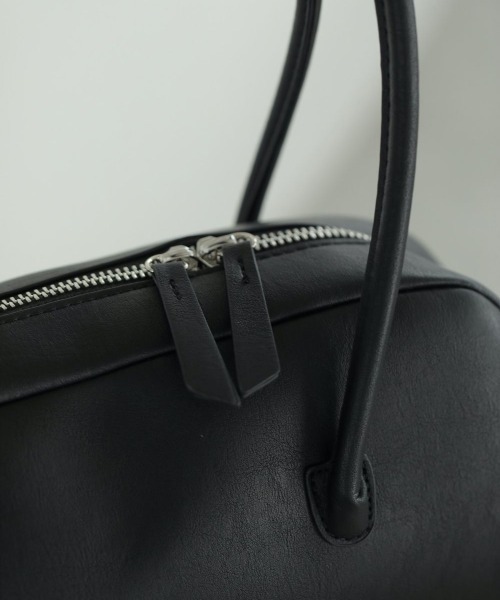 anuke（アンヌーク）の「anuke　Mini Boston Bag ミニボストンバッグ/62511015（ボストンバッグ・レディース・ブラック・ONE SIZE）」の3枚目の写真