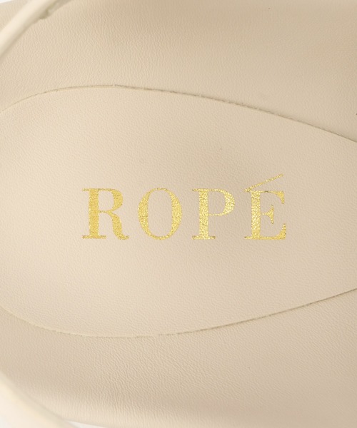 ROPE'(ロペ)の「スプリットレザーフットベッドサンダル(サンダル・レディース・ブラック/ベージュ・37/36.5/36/37.5)」の8枚目の写真