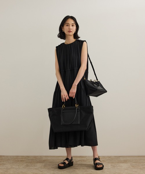 ROPE'(ロペ)の「スプリットレザーフットベッドサンダル(サンダル・レディース・ブラック/ベージュ・37/36.5/36/37.5)」の16枚目の写真