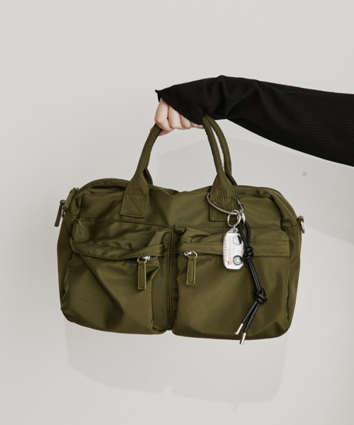 ローザページ マルチポケットクロスバッグ（ショルダーバッグ）｜Auntie Rosa