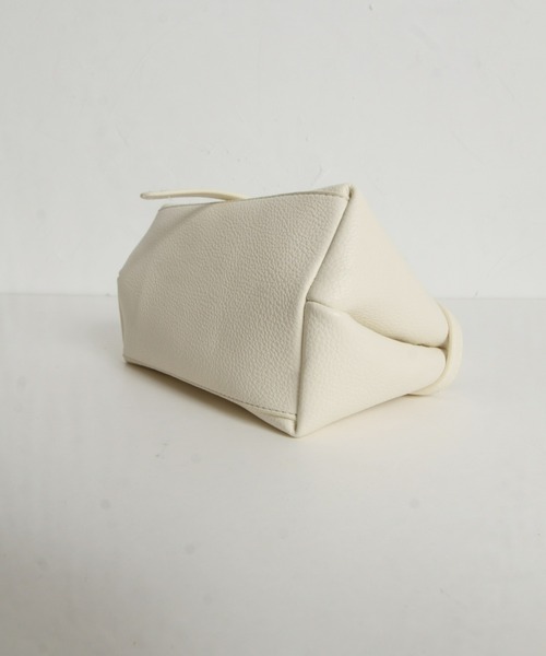 &. NOSTALGIA(アンドドットノスタルジア)の「【ZOZO限定】ベルトミニハンドバッグ(ハンドバッグ・レディース・ブラック/アイボリー・FREE)」の15枚目の写真