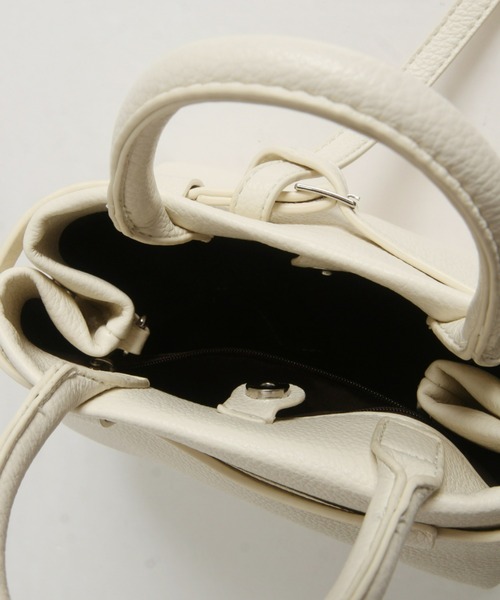 &. NOSTALGIA(アンドドットノスタルジア)の「【ZOZO限定】ベルトミニハンドバッグ(ハンドバッグ・レディース・ブラック/アイボリー・FREE)」の17枚目の写真