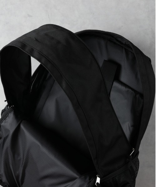 Right-on(ライトオン)の「BEN DAVIS(ベンデイビス)「MESH XL-PACK CL 」バックパック/30L(バックパック/リュック・メンズ・ブラック・ONE SIZE)」の4枚目の写真