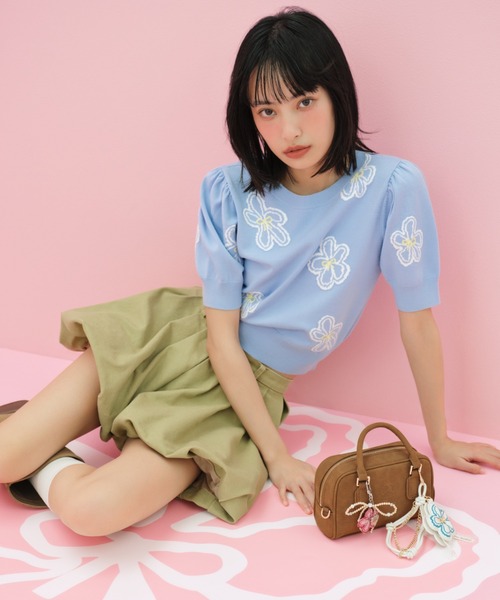 SNIDEL(スナイデル)の「【BOUQUET OF JOY】ビーズストラップ(チャーム・レディース・ミント/ピンク/アイボリー・FREE)」の4枚目の写真