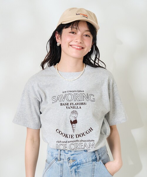 ICECREAM グラフィックプリント Tシャツ Lサイズ 青 セール】 アイスクリームプリントTシャツ（オフホワイト/ピンク