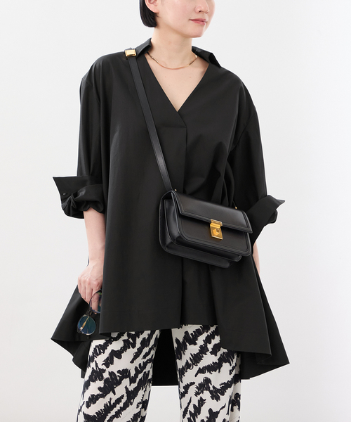 VERMEIL par iena(ヴェルメイユパーイエナ)の「スキッパーオーバーシャツ(シャツ/ブラウス・レディース・ブラック/ピンク系その他/ホワイト・FREE)」の4枚目の写真