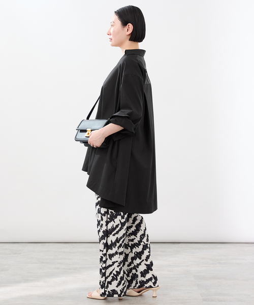 VERMEIL par iena(ヴェルメイユパーイエナ)の「スキッパーオーバーシャツ(シャツ/ブラウス・レディース・ブラック/ピンク系その他/ホワイト・FREE)」の9枚目の写真