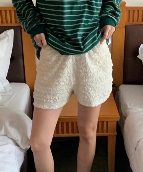 Vipoa（ヴィポア）の「クリンクルサマーショートパンツ（スウェットパンツ・レディース・ホワイト/ブラック・FREE）」の17枚目の写真