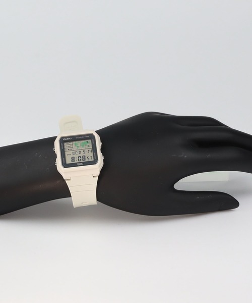 CASIO（カシオ）の「CASIO CLASSIC / LF-30W-8AJF（デジタル腕時計・メンズ・ライトベージュ・FREE）」の5枚目の写真