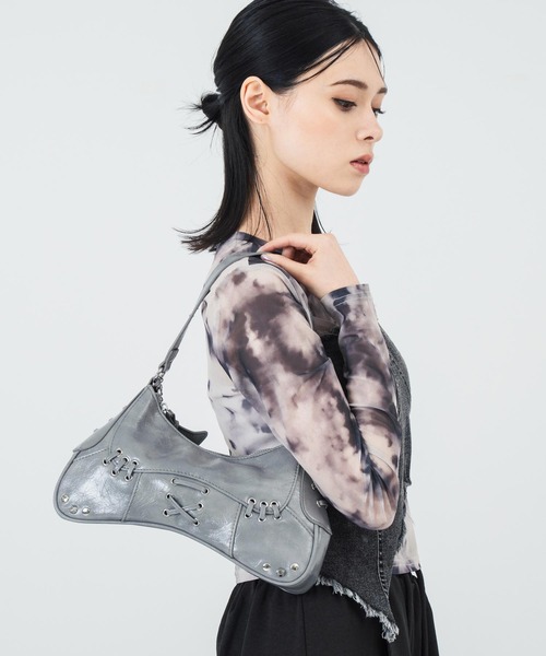 ANAP（アナップ）の「ハトメデザインチャーム付き ハンドバック（ハンドバッグ・レディース・グレー/ブラック・FREE）」の21枚目の写真