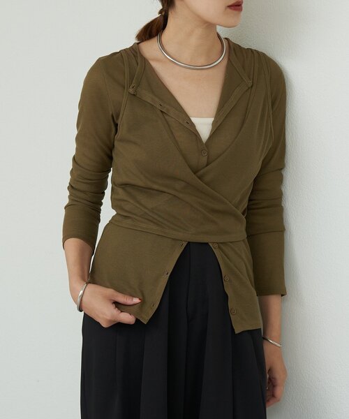 SHENERY(シーナリー)の「《新色登場》《大人のレイヤードスタイル》レイヤードカットソー(Tシャツ/カットソー・レディース・オフホワイト/ネイビー/ミント/ピンク/グレー/ブラウン・FREE)」の4枚目の写真