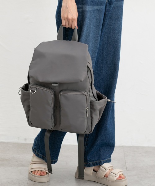 Honeys（ハニーズ）の「【撥水加工】アウトポケットリュック（バックパック/リュック・レディース・ブラック/ダークグレー・FREE）」の8枚目の写真