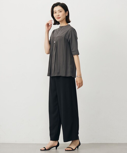 J.PRESS(ジェイプレス)の「【洗える・抗菌防臭・接触冷感・吸水速乾】ドライポンチ フレア カットソー(Tシャツ/カットソー・レディース・ブラック系/グレー系/サックスブルー系/ベージュ系・LARGE/MEDIUM)」の9枚目の写真