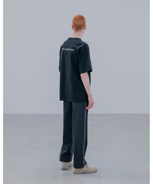 uniform experiment(ユニフォームエクスペリメント)の「LOGO-DRAFT TEE(Tシャツ/カットソー・メンズ・チャコールグレー/ホワイト/ブラック・2/4/3/5/1)」の5枚目の写真