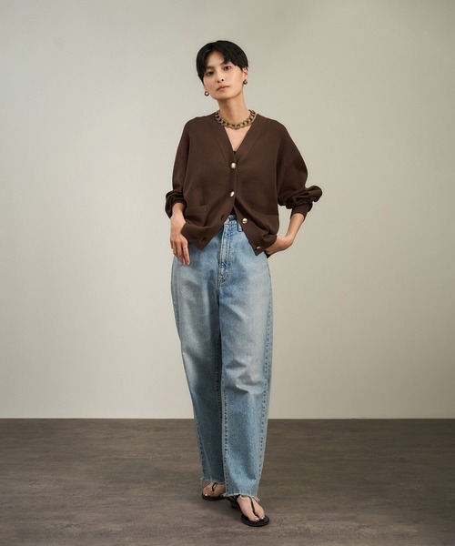 SALON adam et rope'（サロン アダム エ ロペ）の「【WEB限定】メタルボタンスウェットライクラインカーディガン 2［新色追加］（カーディガン/ボレロ・レディース・ベージュ/ネイビー/ブラウン/グレー・FREE）」の13枚目の写真