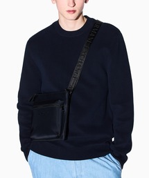 ARMANI EXCHANGE（アルマーニエクスチェンジ）の「【A|X アルマーニ エクスチェンジ】AXロゴ ナイロンフラットショルダーバッグ（ショルダーバッグ・メンズ）」