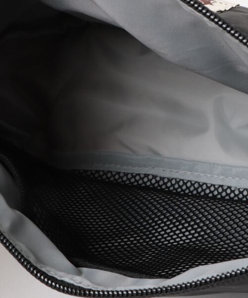 COBMASTER(コブマスター)の「【COBMASTER/コブマスター】COB-CX SMILE SHOULDER / コーデュラナイロン スマイルショルダー(ショルダーバッグ・メンズ・オフホワイト/ブラック/ベージュ/ラベンダー/ブルー・FREE)」の7枚目の写真