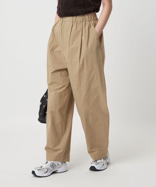 green label relaxing（グリーンレーベルリラクシング）の「［size SHORTあり］イージー カーブ パンツ 2（その他パンツ・レディース・オリーブ/ベージュ/ダークグレー・SHORT/38/36）」の4枚目の写真