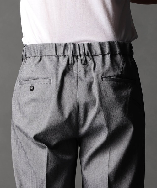 NICOLE CLUB FOR MEN（ニコルクラブフォーメン）の「ヘリンボンハイストレッチセットアップパンツ（その他パンツ・メンズ・ネイビー/チャコール/ブラック・MEDIUM/LARGE/X-LARGE/SMALL）」の4枚目の写真