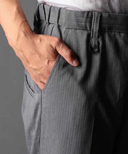 NICOLE CLUB FOR MEN（ニコルクラブフォーメン）の「ヘリンボンハイストレッチセットアップパンツ（その他パンツ・メンズ・ネイビー/チャコール/ブラック・MEDIUM/LARGE/X-LARGE/SMALL）」の5枚目の写真