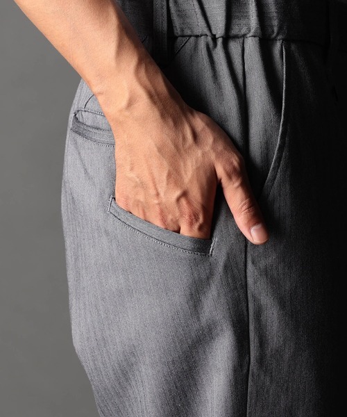 NICOLE CLUB FOR MEN（ニコルクラブフォーメン）の「ヘリンボンハイストレッチセットアップパンツ（その他パンツ・メンズ・ネイビー/チャコール/ブラック・MEDIUM/LARGE/X-LARGE/SMALL）」の17枚目の写真
