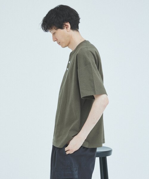 Healthknit(ヘルスニット)の「Healthknit / ヘルスニット 別注 ヘンリー ネック Tシャツ(Tシャツ/カットソー・メンズ・ホワイト/グレー/ブラック/オリーブ・MEDIUM/LARGE)」の13枚目の写真