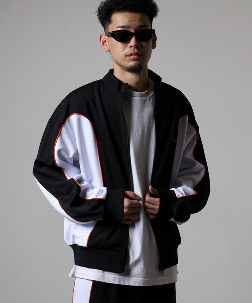 りょさん ノルディ モノトーン ゆるたぼ ペイズリー柄 ジャージ トラジャケ ライントラックトップ（ジャージ）｜NERDY（ノルディ）の