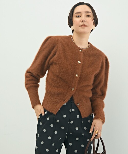 Laraaji(ララージ)の「カシミヤボックス袖2WAYカーディガン(カーディガン/ボレロ・レディース・ブラウン/ネイビー/ベージュ・38)」の12枚目の写真