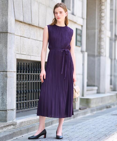 DRESSTERIOR(ドレステリア)の「【洗える/オンオフ】プリーツノースリーブワンピース(ワンピース・レディース・ブラック/ダークパープル・38/36/34)」の13枚目の写真