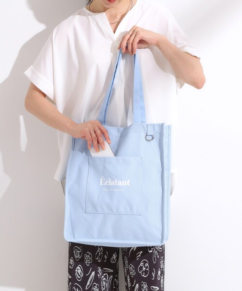 SHOO・LA・RUE（シューラルー）の「【ラッキーカラー/推し活にも】うちわも入るキャンバストートバッグ（トートバッグ・レディース・ブルー系その他/ピンク系その他/イエロー系その他7/レッド系1/ブラック/アイボリー/サックスブルー系7/パープル系その他/グリーン/グレー・00）」の7枚目の写真