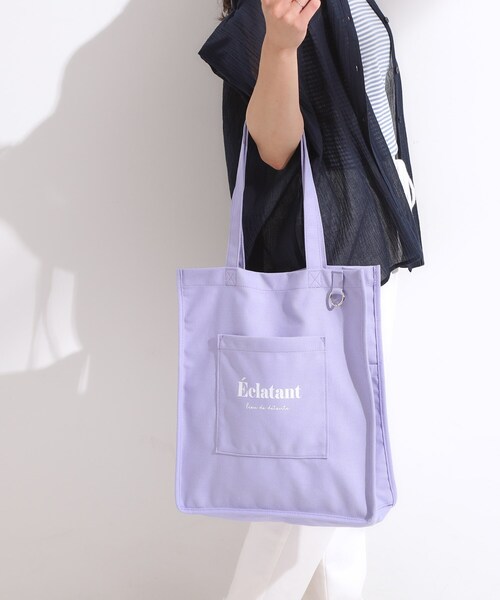 SHOO・LA・RUE（シューラルー）の「【ラッキーカラー/推し活にも】うちわも入るキャンバストートバッグ（トートバッグ・レディース・ブルー系その他/ピンク系その他/イエロー系その他7/レッド系1/ブラック/アイボリー/サックスブルー系7/パープル系その他/グリーン/グレー・00）」の8枚目の写真