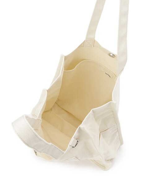 SHOO・LA・RUE（シューラルー）の「【ラッキーカラー/推し活にも】うちわも入るキャンバストートバッグ（トートバッグ・レディース・ブルー系その他/ピンク系その他/イエロー系その他7/レッド系1/ブラック/アイボリー/サックスブルー系7/パープル系その他/グリーン/グレー・00）」の22枚目の写真