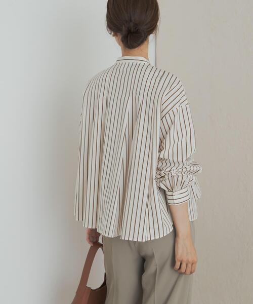 URBAN RESEARCH DOORS(アーバンリサーチドアーズ)の「ストライプリボンフレアブラウス(シャツ/ブラウス・レディース・ブルー系その他/オフホワイト・MEDIUM)」の7枚目の写真