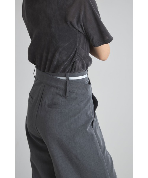 &. NOSTALGIA（アンドドットノスタルジア）の「ダブルベルトタックワイドパンツ（スラックス・レディース・グレー/ブラック・S/M）」の10枚目の写真