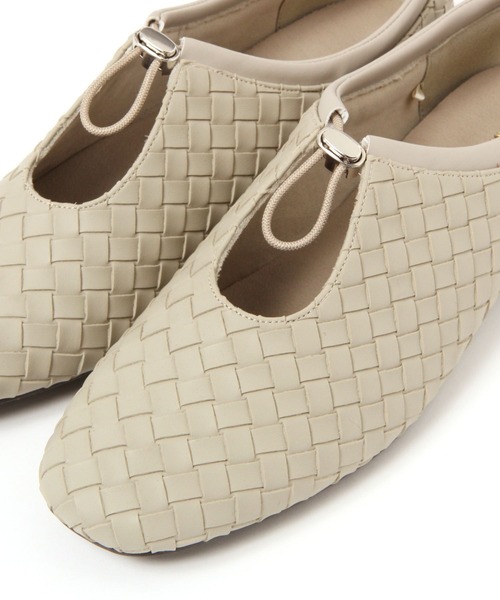 studio CLIP(スタディオクリップ)の「ループカットフラットシューズ(パンプス・レディース・ライトグレー/ダークブラウン/ブラック・LARGE/MEDIUM)」の13枚目の写真