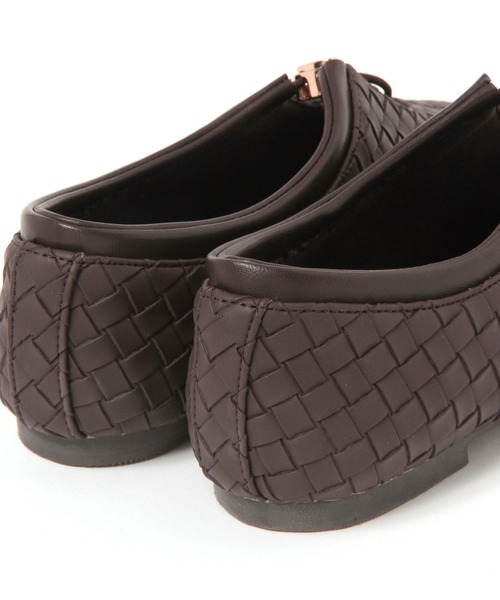 studio CLIP(スタディオクリップ)の「ループカットフラットシューズ(パンプス・レディース・ライトグレー/ダークブラウン/ブラック・LARGE/MEDIUM)」の16枚目の写真