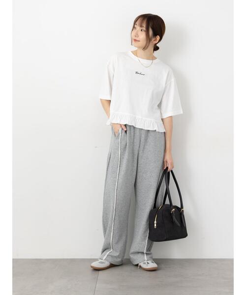 Te chichi TERRASSE（テチチテラス）の「裾フリル刺繍Tシャツ（Tシャツ/カットソー・レディース・イエロー/チャコールグレー/オフホワイト・F）」の7枚目の写真