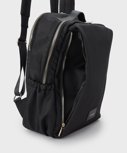 OPAQUE.CLIP(オペークドットクリップ)の「【マルチポケット/PC収納可能】ナイロンスクエアリュックサック(バックパック/リュック・レディース・ブラック・00)」の17枚目の写真