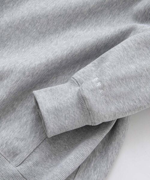 EKAL(エカル)の「QUICK DRY クルースウェット(スウェット・メンズ・ブラック/グレー・LARGE/MEDIUM)」の4枚目の写真